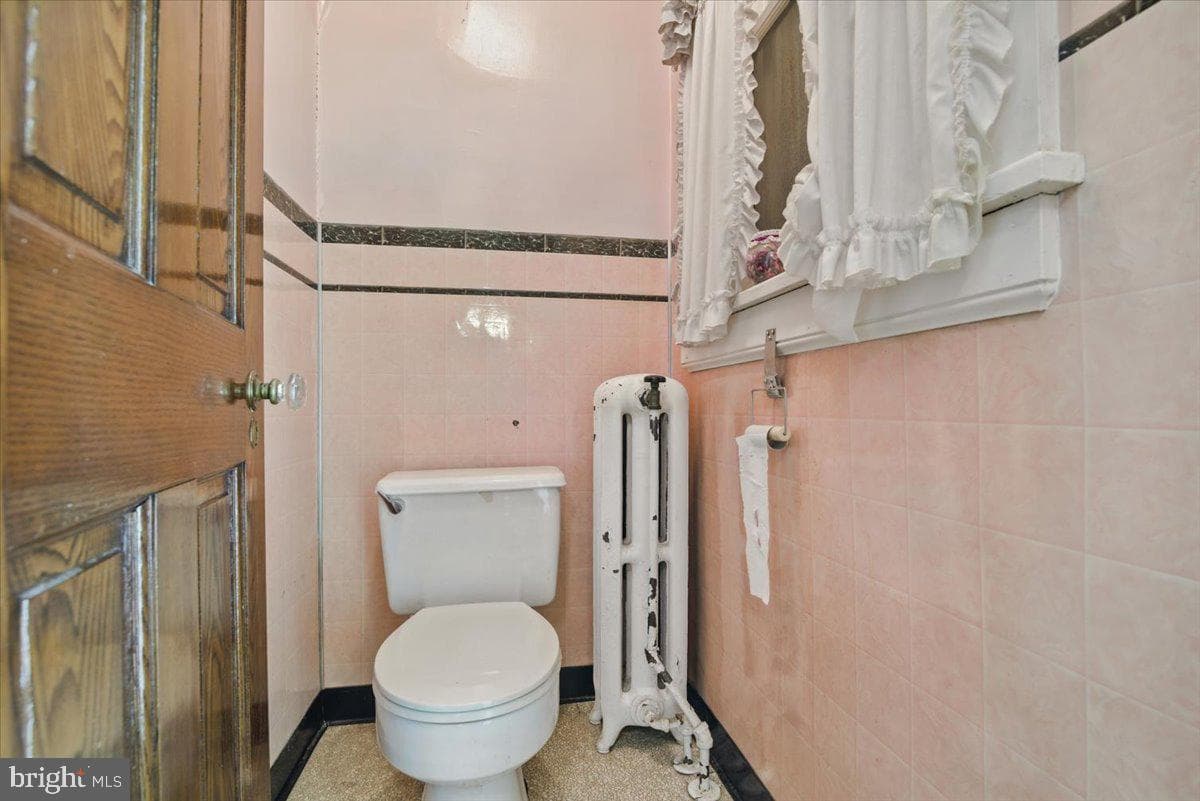 639 Iron Street photo 29