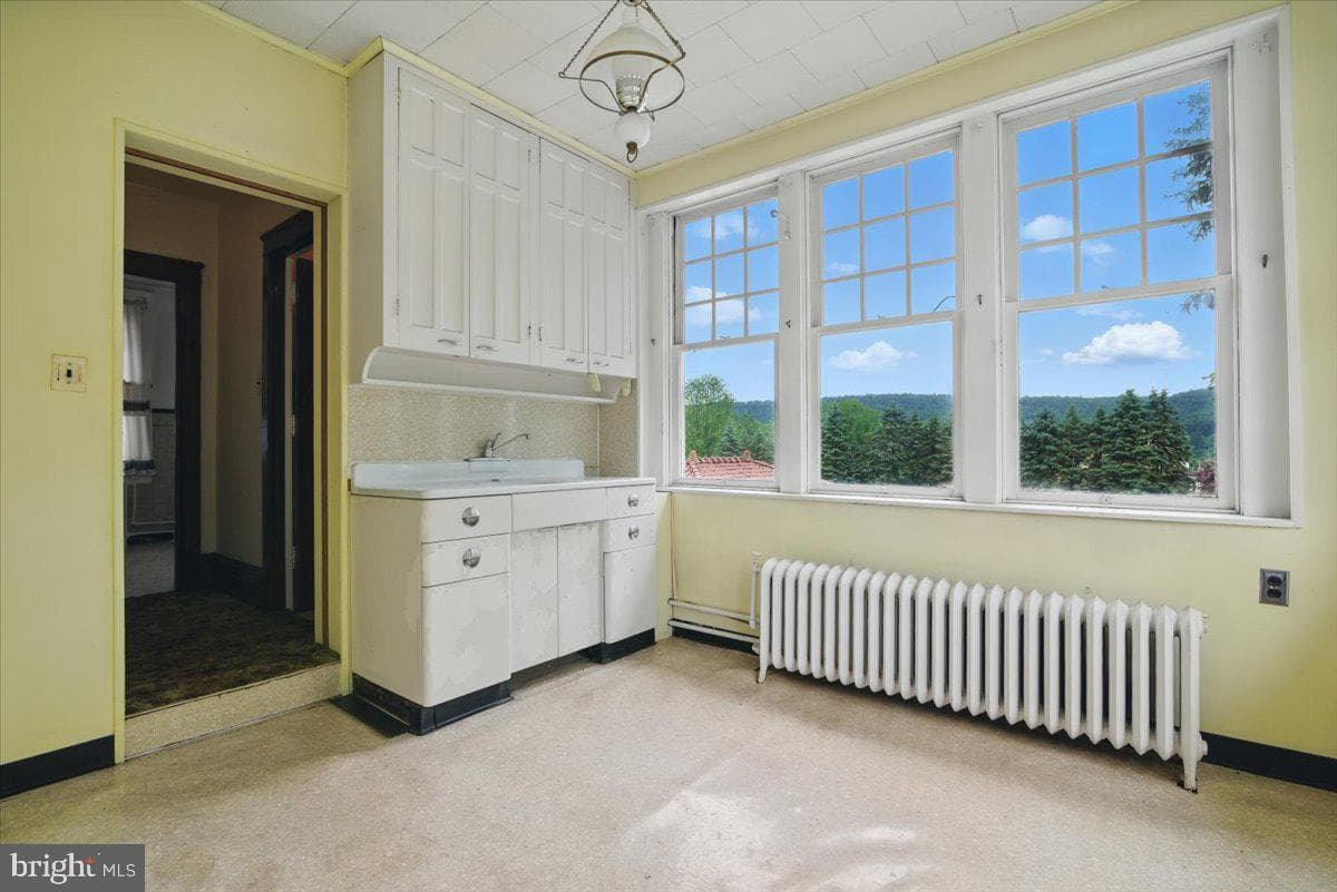 639 Iron Street photo 30