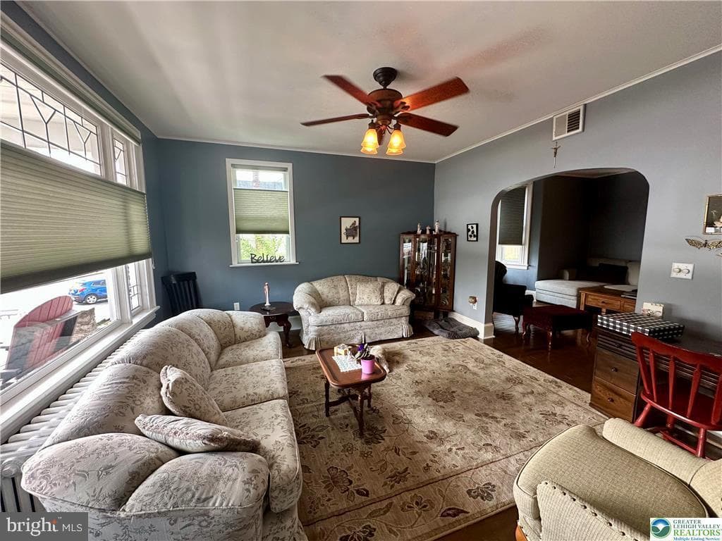 218 N 3rd Street photo 8