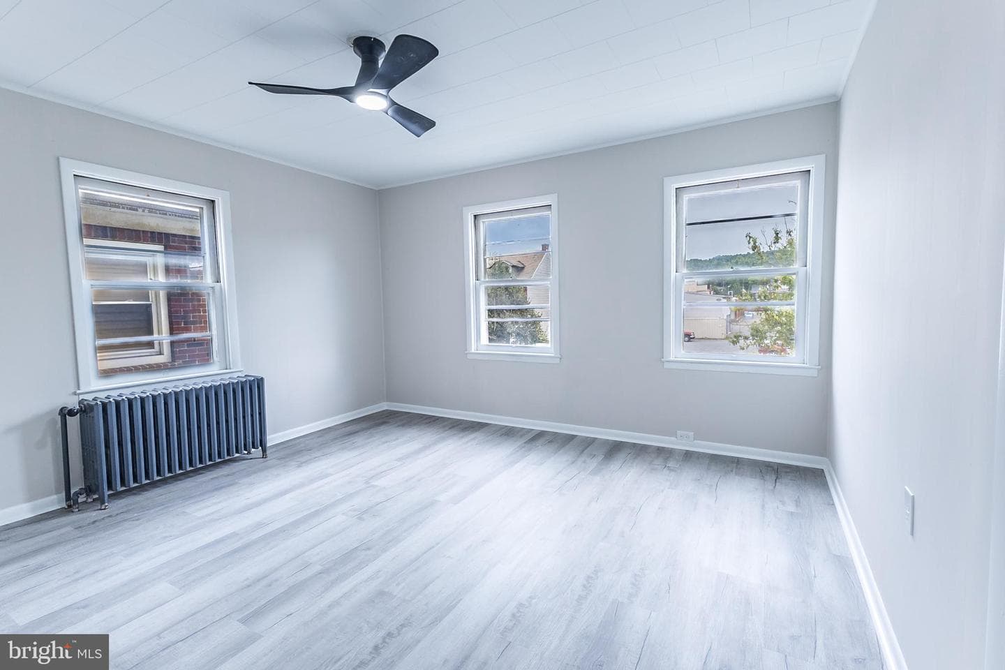 422 Lehigh Avenue photo 15