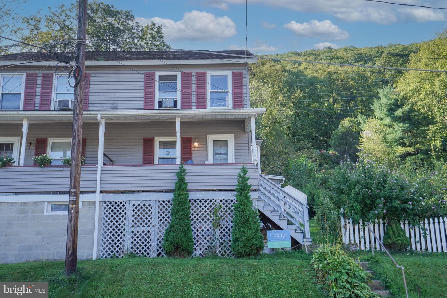 205 Yard Street photo 2