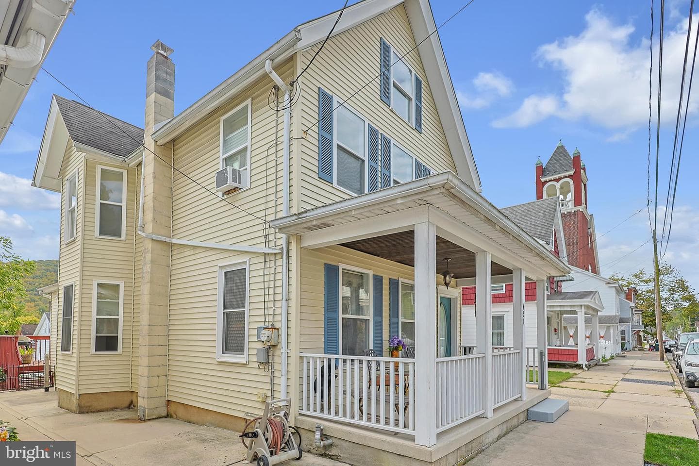 431 Center Avenue photo 30