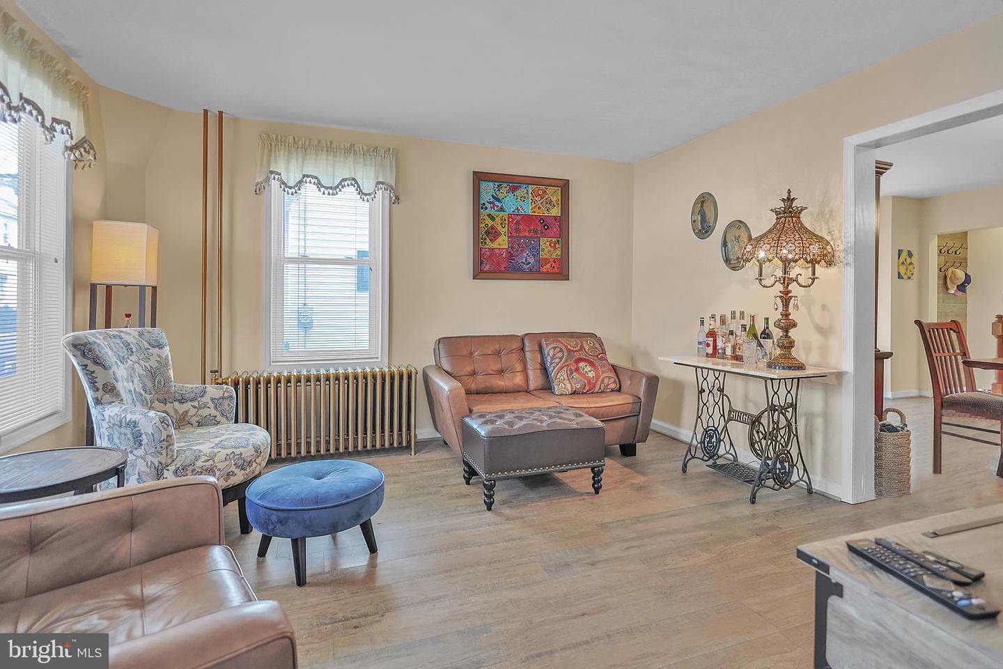 431 Center Avenue photo 4