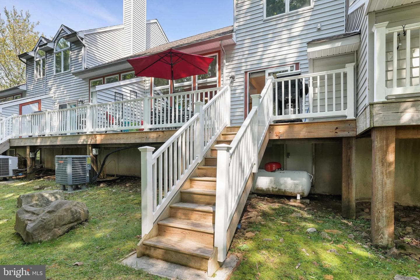 78 Laurelwoods Drive photo 2