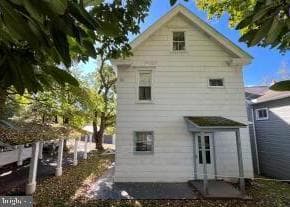 333 Carbon Street photo 3