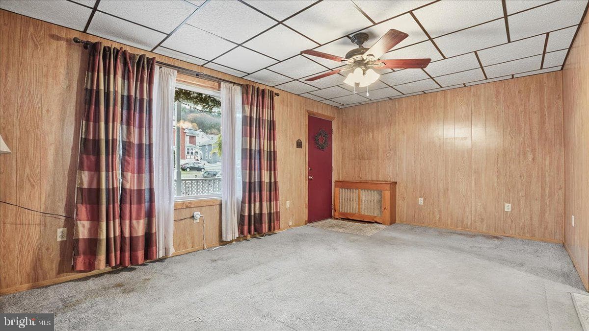 239 W Bertsch Street photo 13