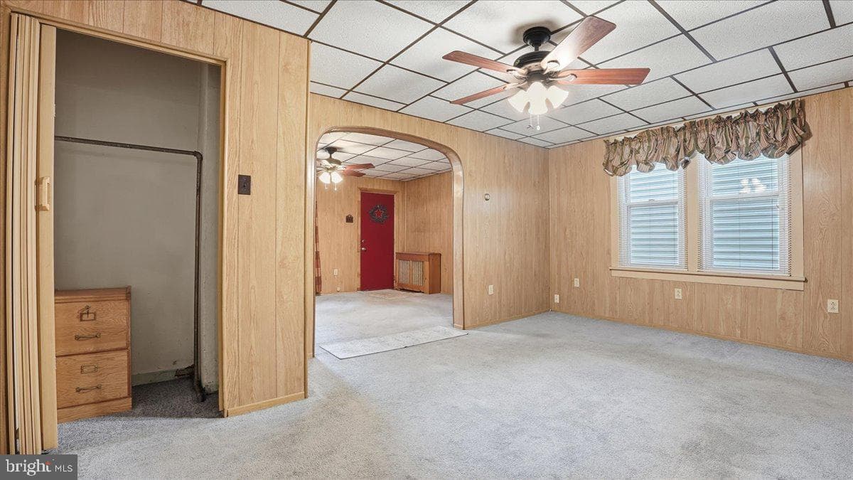 239 W Bertsch Street photo 18