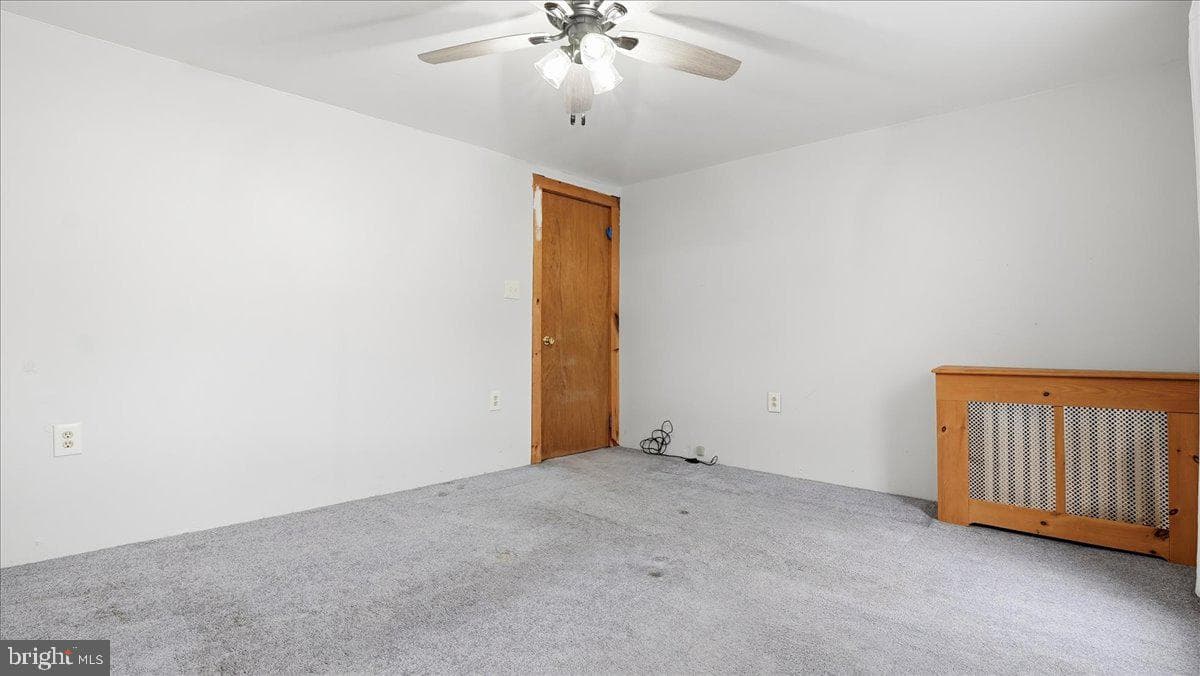 239 W Bertsch Street photo 36