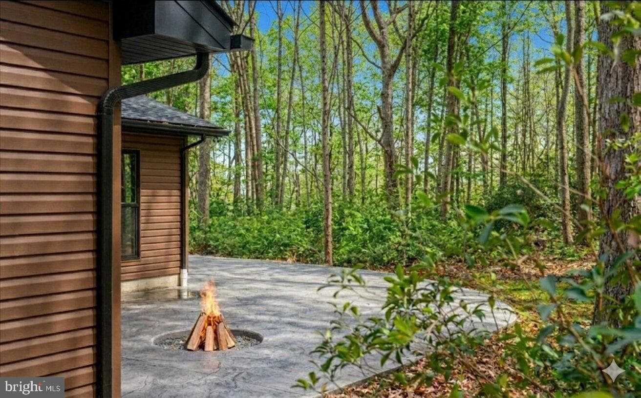 71 Forest Lake Drive photo 3