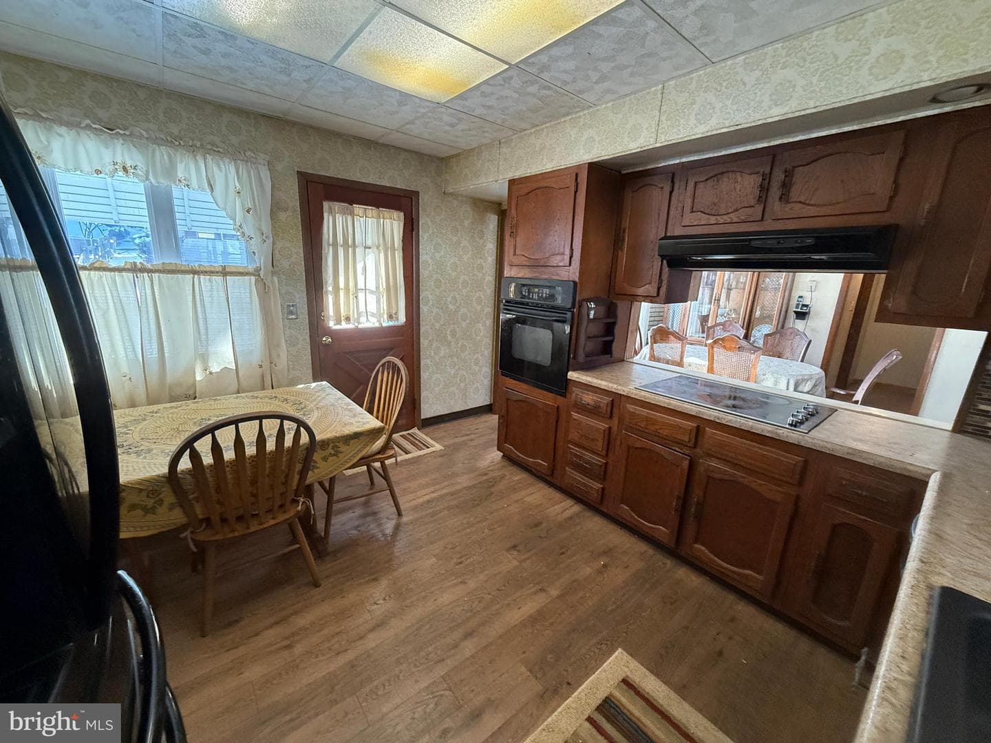 108 W Bertsch Street photo 18