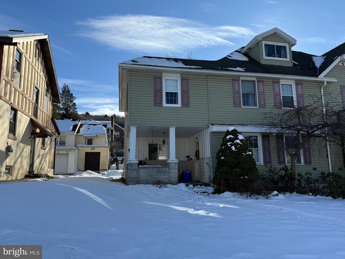 108 W Bertsch Street photo 2