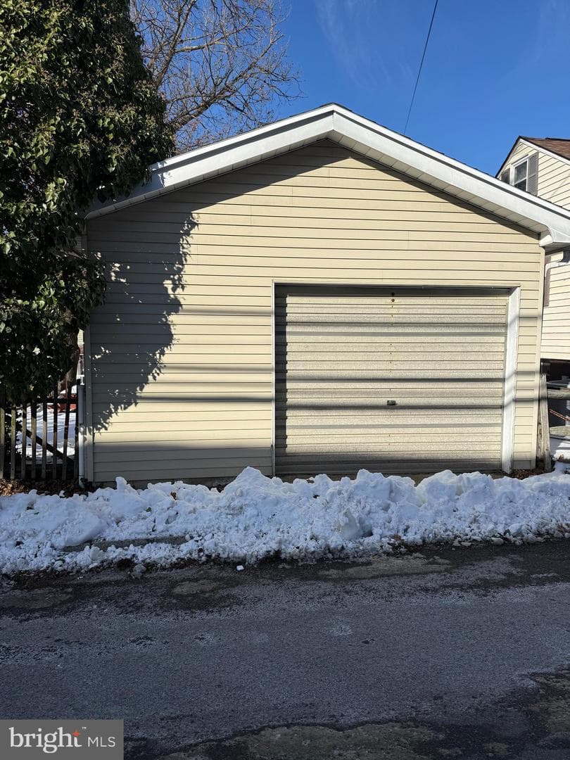 108 W Bertsch Street photo 24