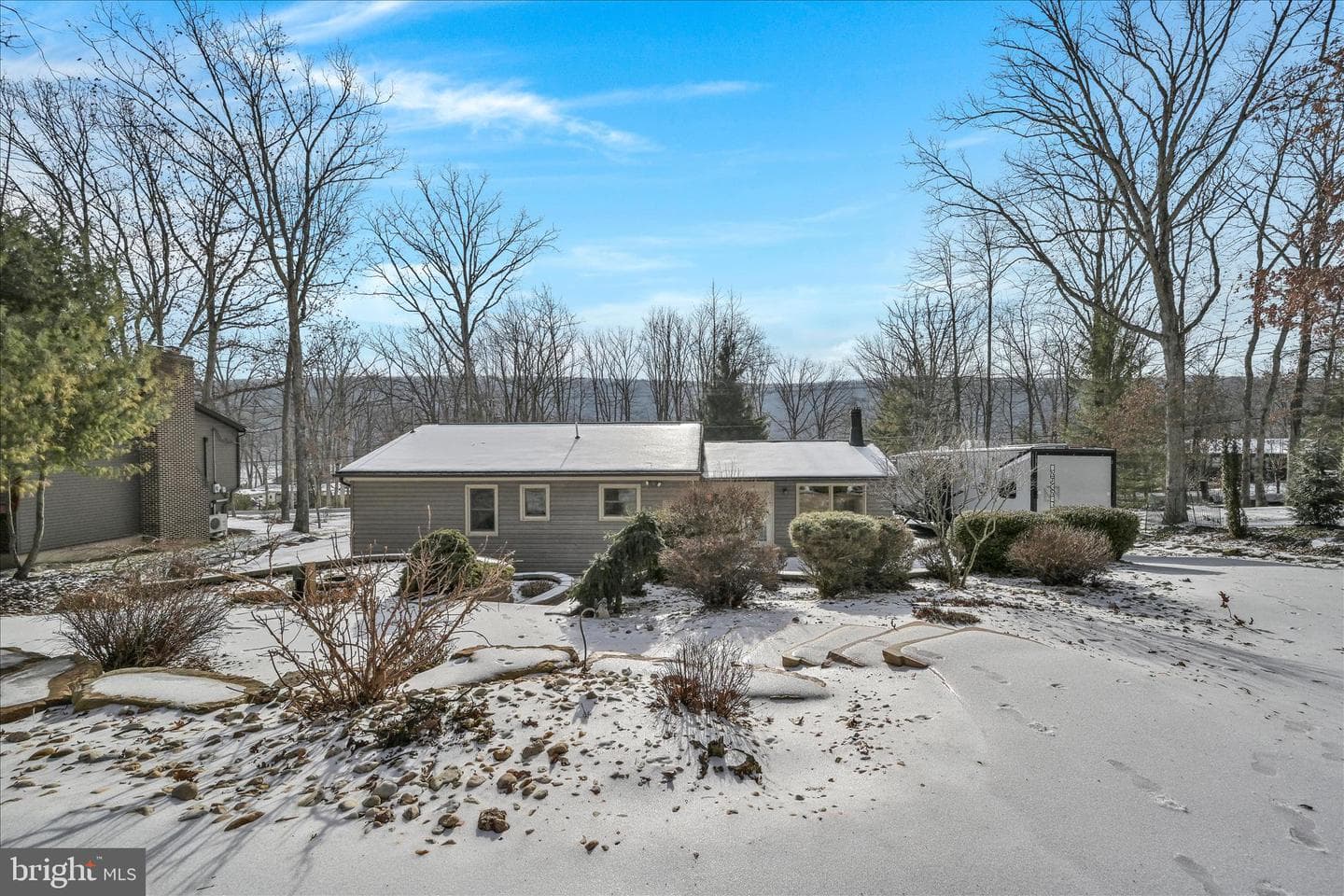449 Lake Drive photo 27
