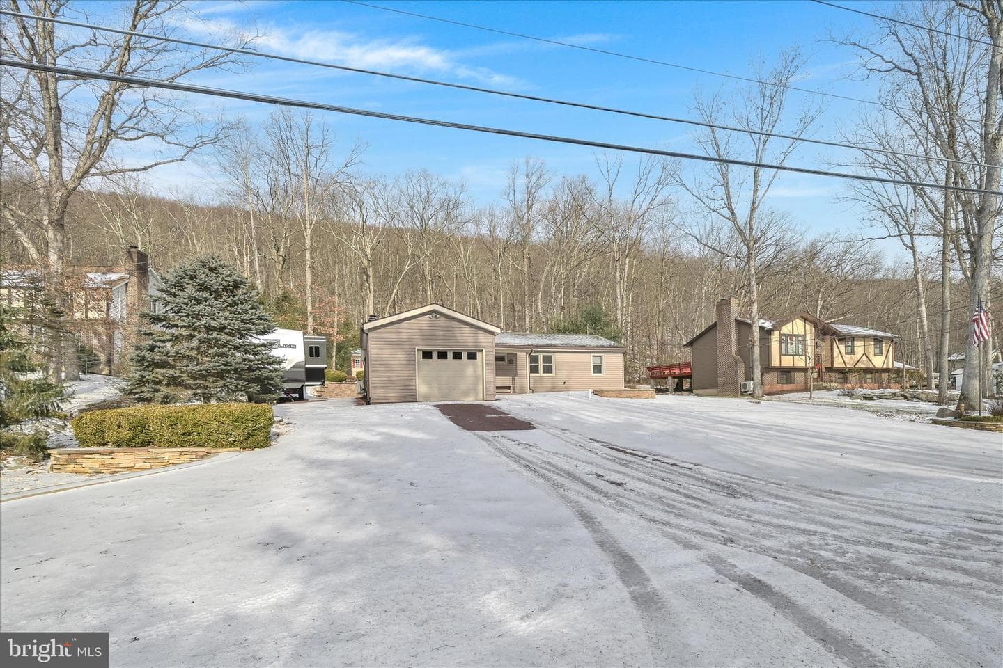 449 Lake Drive photo 3