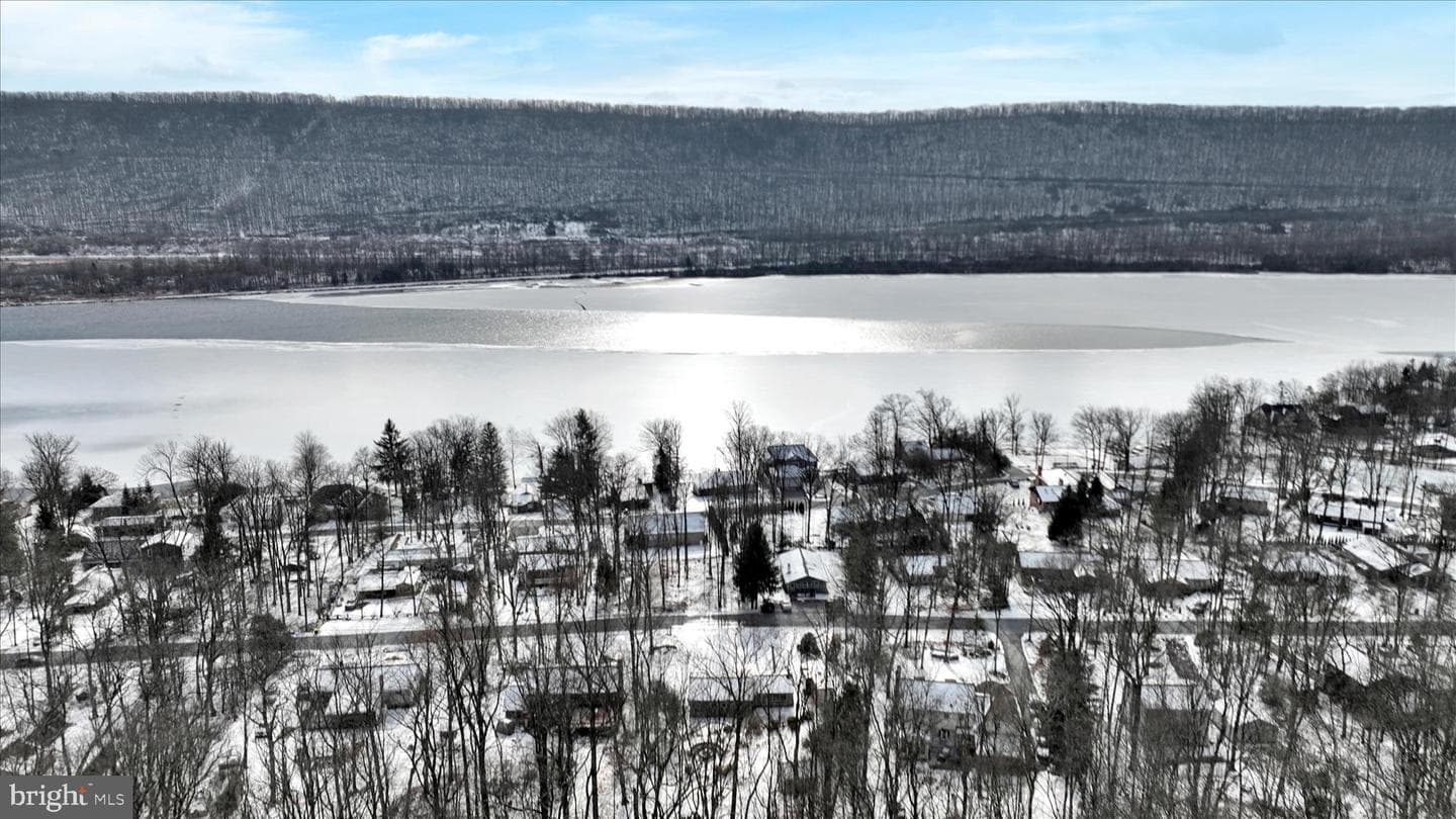449 Lake Drive photo 35