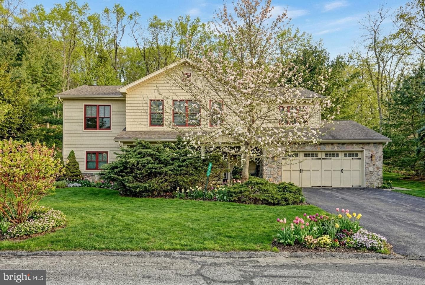 265 Longview Drive, Lake Harmony