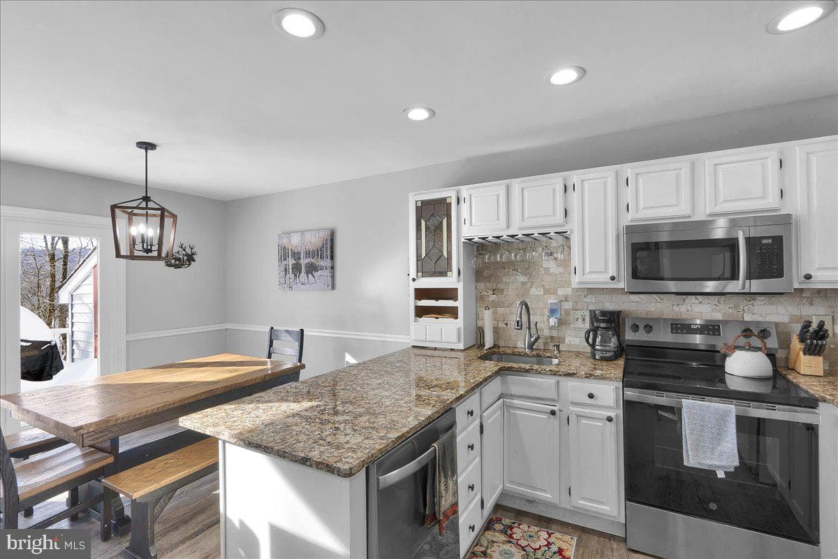 102 Laurelwoods Drive photo 10