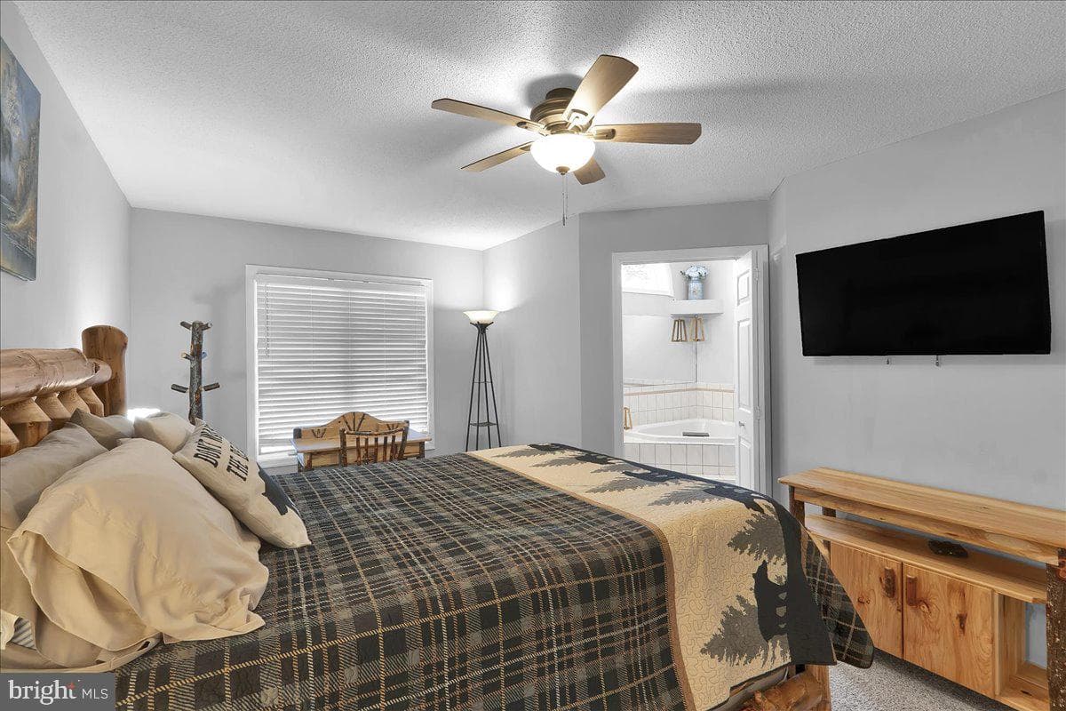 102 Laurelwoods Drive photo 17