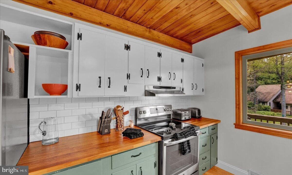 72 Forest Drive photo 11