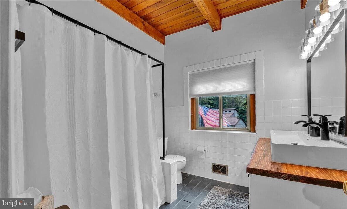 72 Forest Drive photo 23