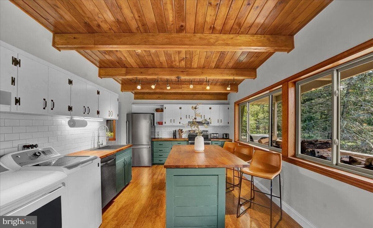 72 Forest Drive photo 4