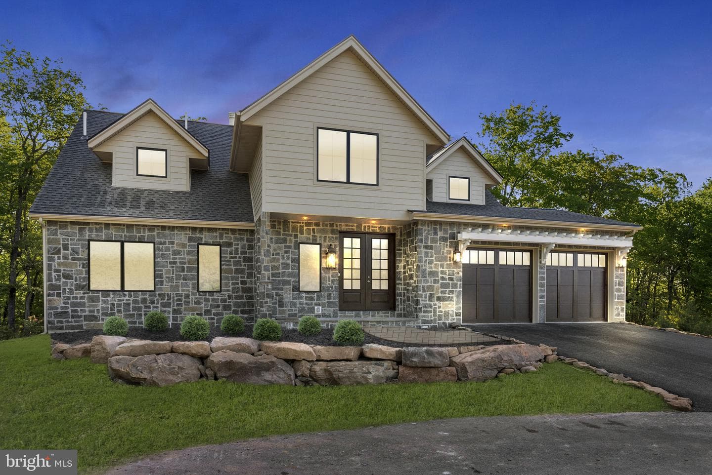 443 Mountainwoods Drive, Lake Harmony
