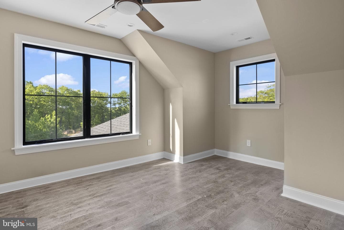 446 Mountainwoods Drive photo 23