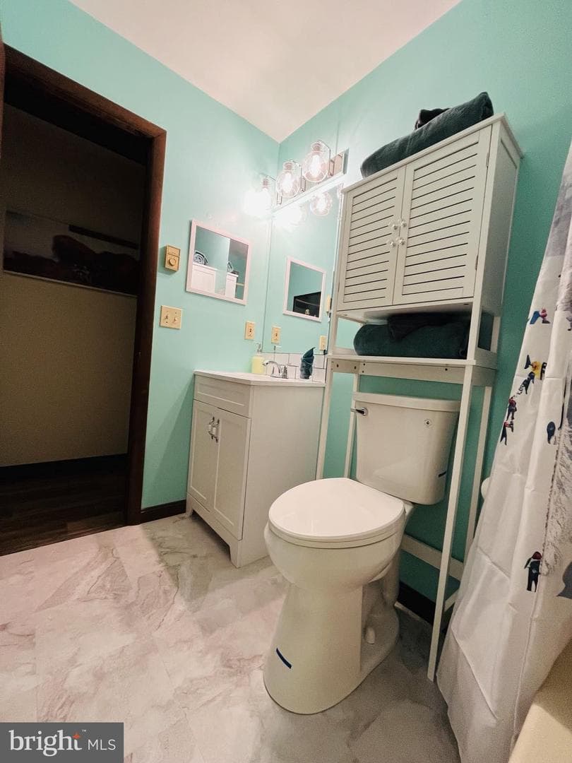 17 Van Doren Mews photo 16