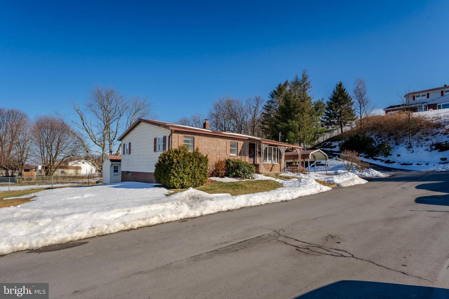 321 S Chestnut Street photo 3