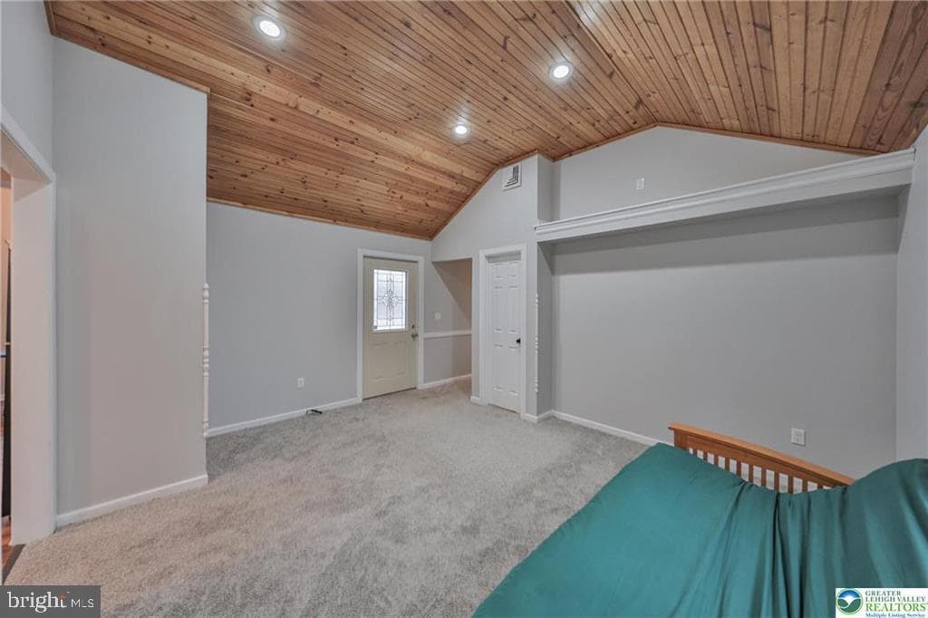 370 W White Bear Drive photo 13