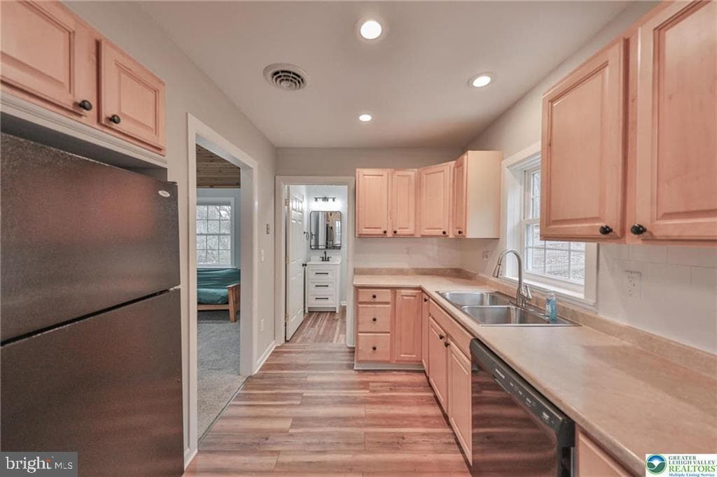 370 W White Bear Drive photo 19