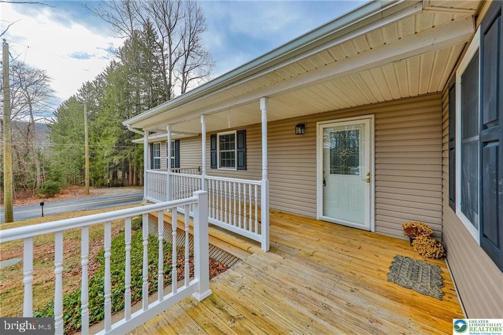 370 W White Bear Drive photo 9