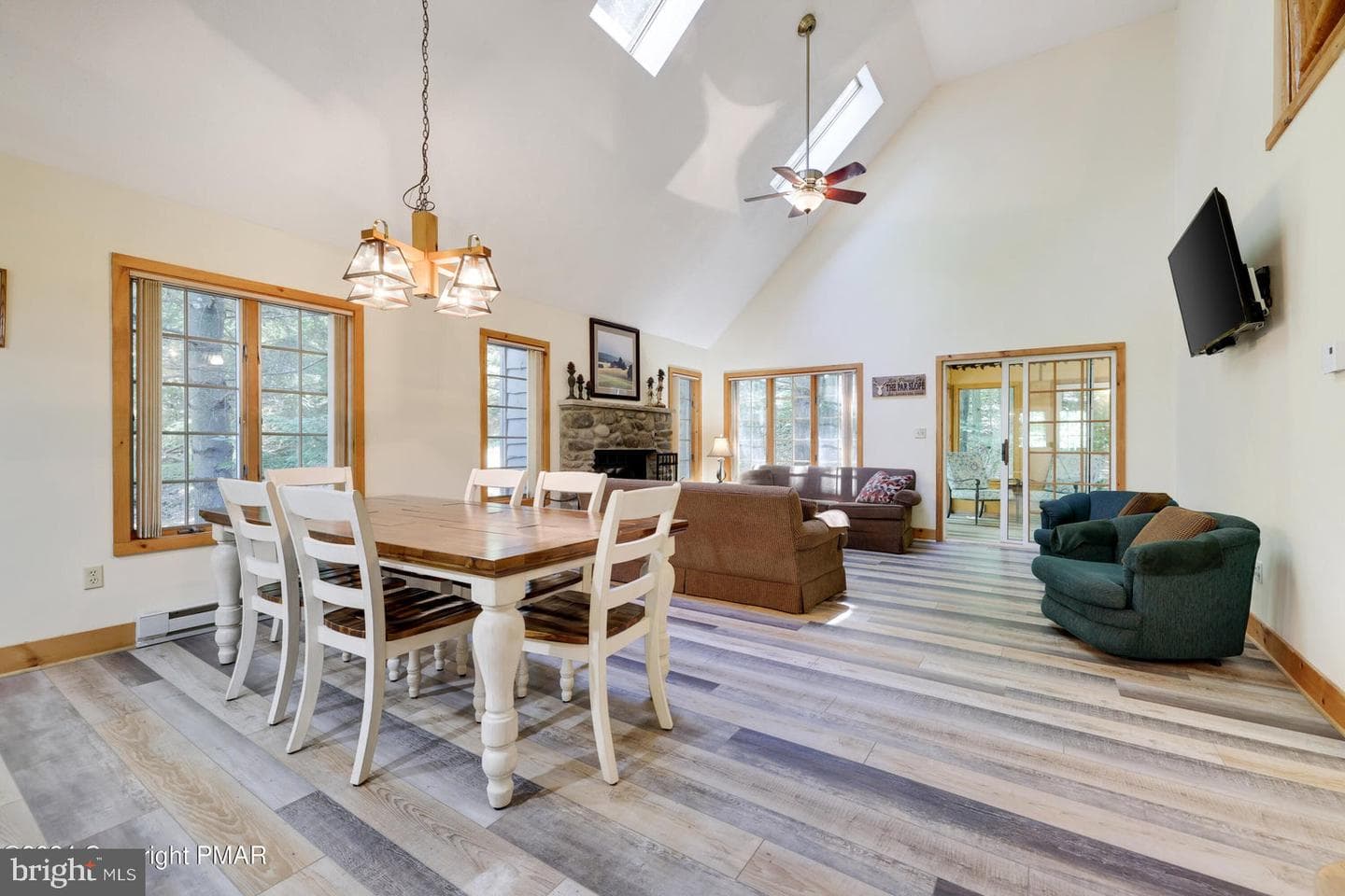 84 Short Hill Road, Lake Harmony