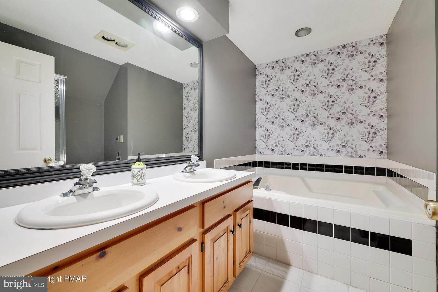 84 Short Hill Road photo 24