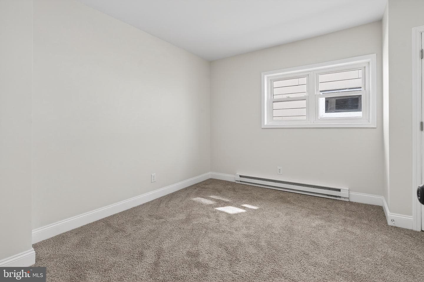 40 W Garibaldi Avenue photo 10