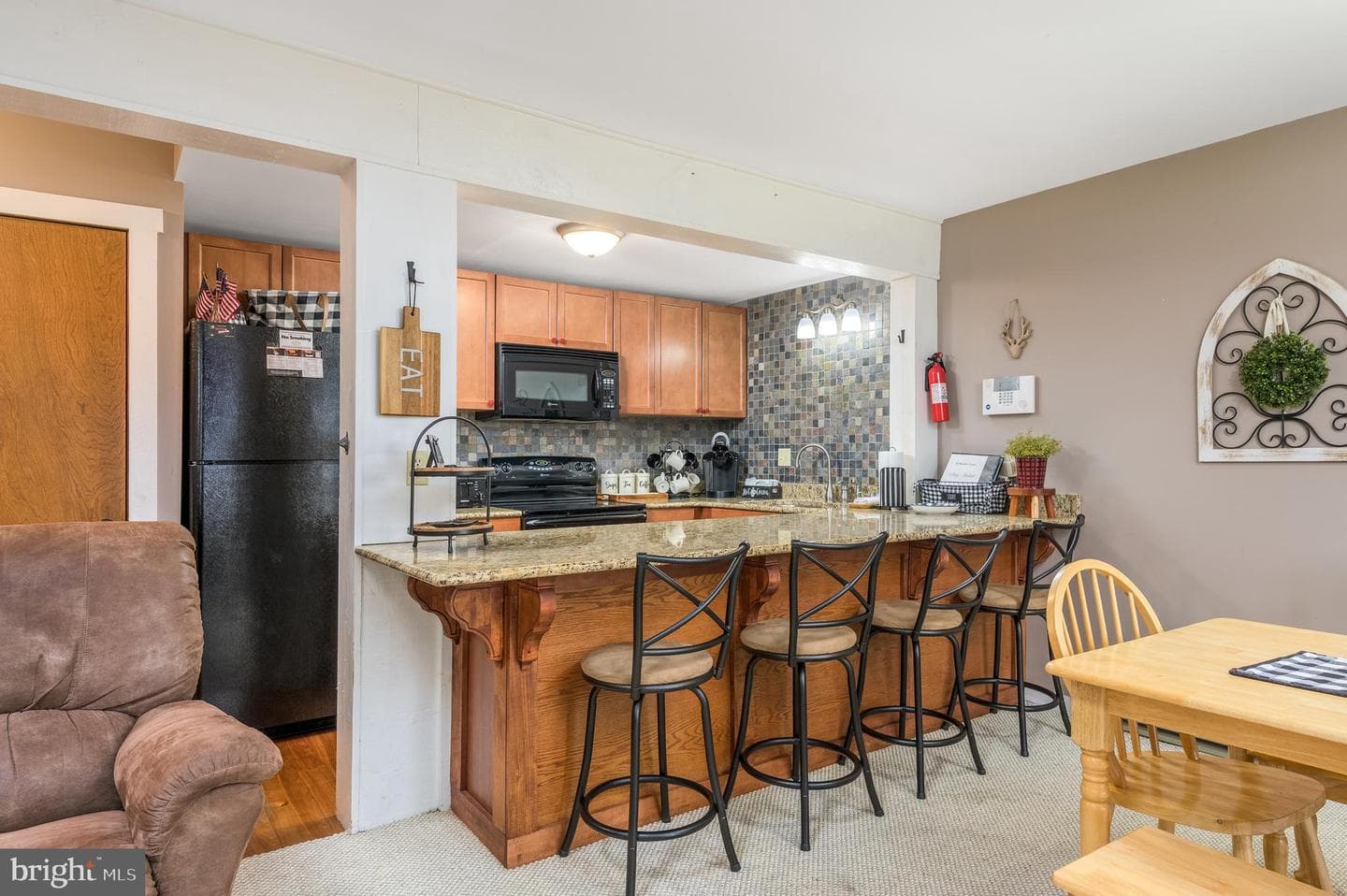 87 Warbler Court photo 14