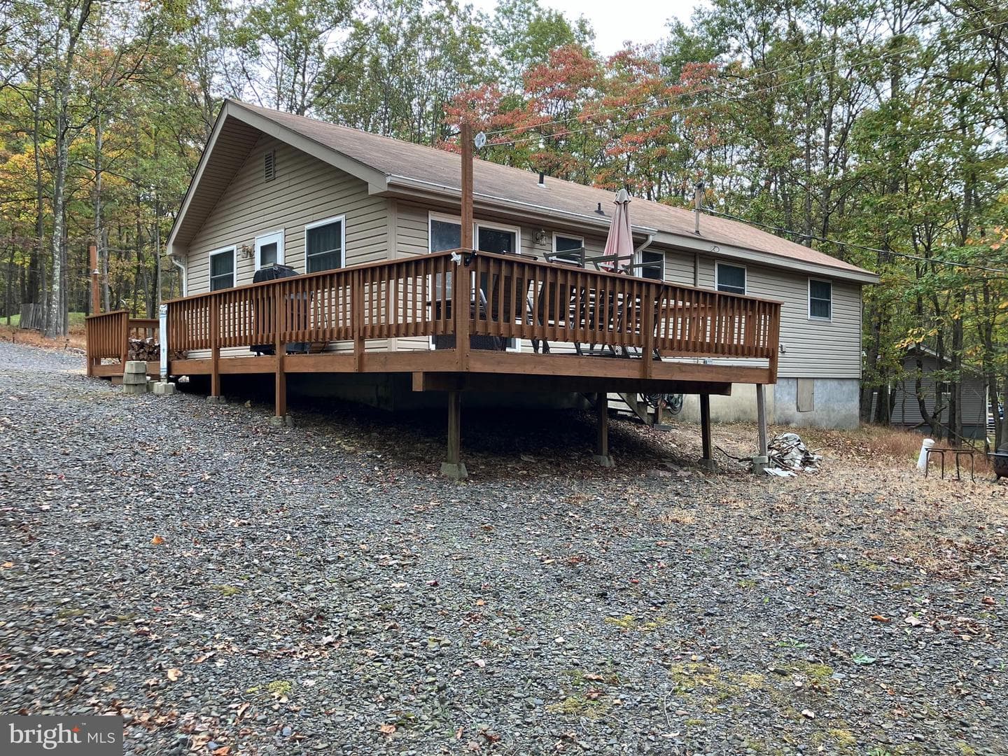 6 Iroquois Road, Albrightsville