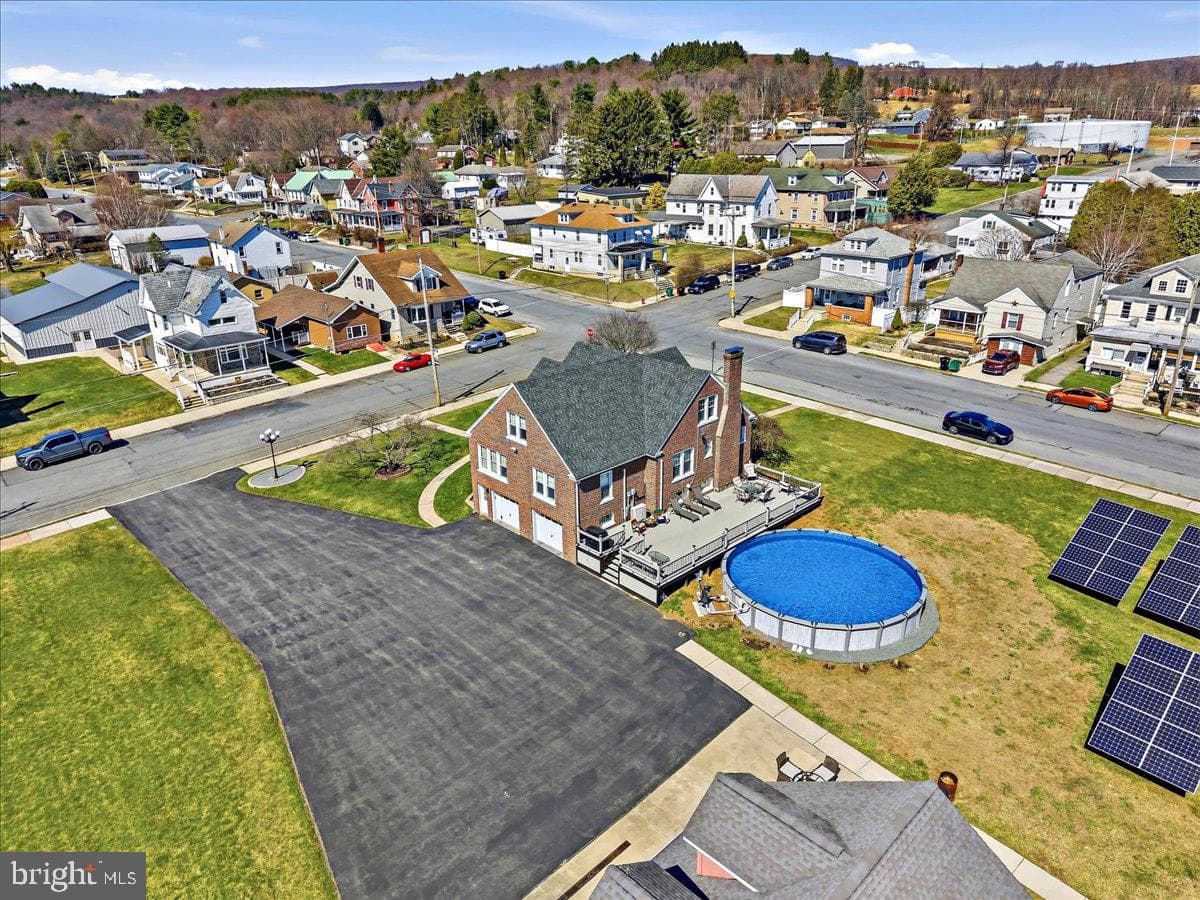 635 Coal Street photo 11