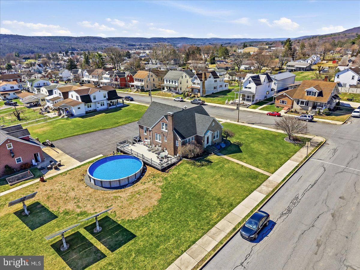 635 Coal Street photo 13