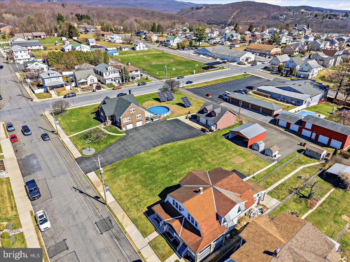 635 Coal Street photo 18