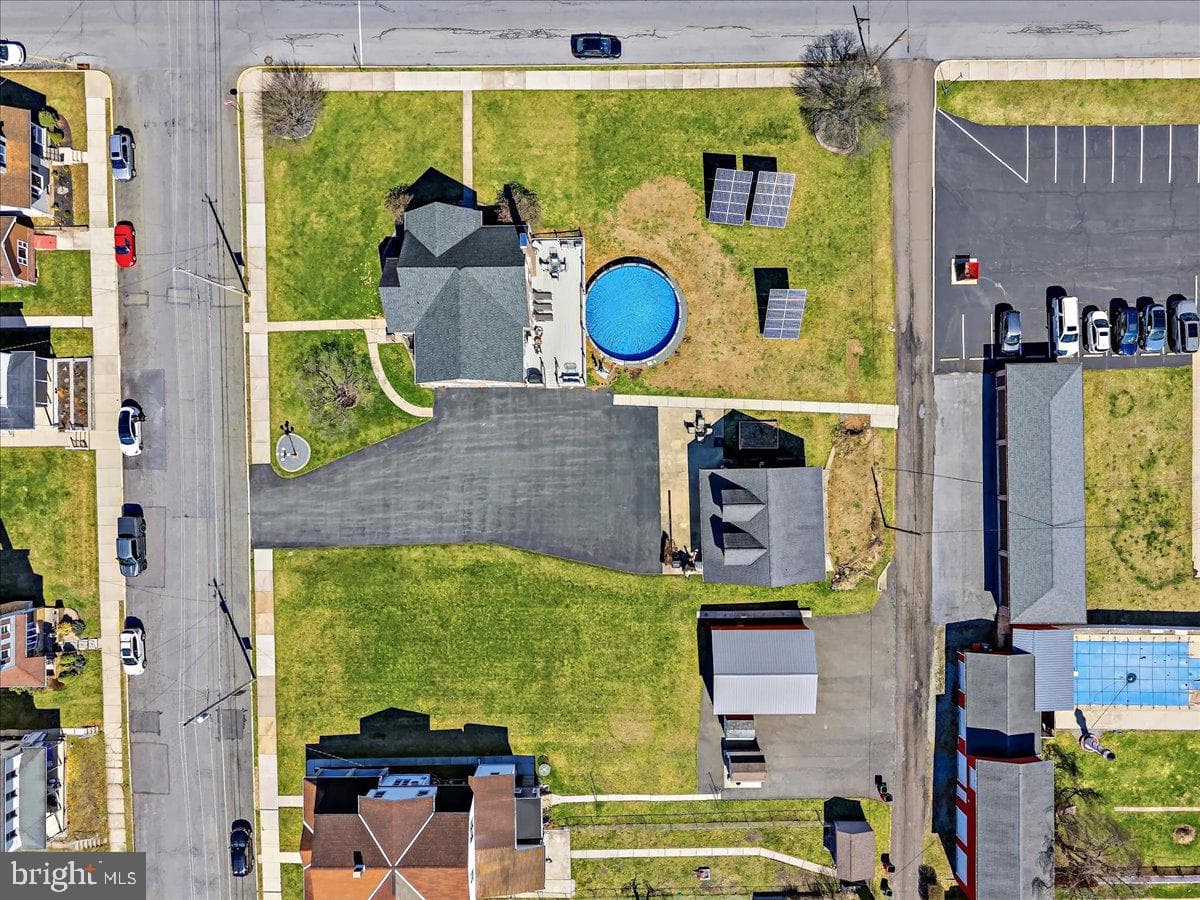 635 Coal Street photo 23