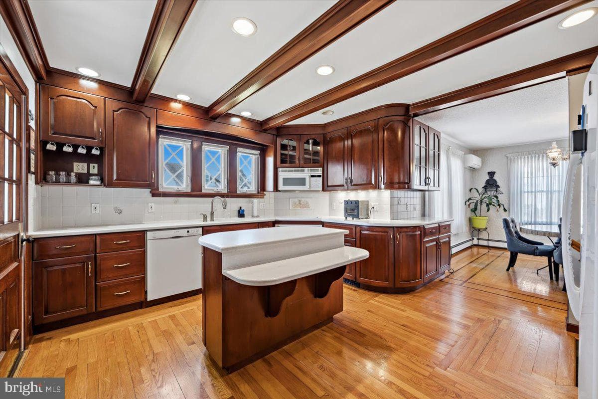 635 Coal Street photo 34