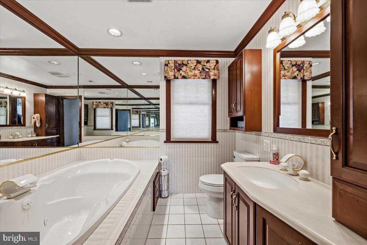 635 Coal Street photo 37