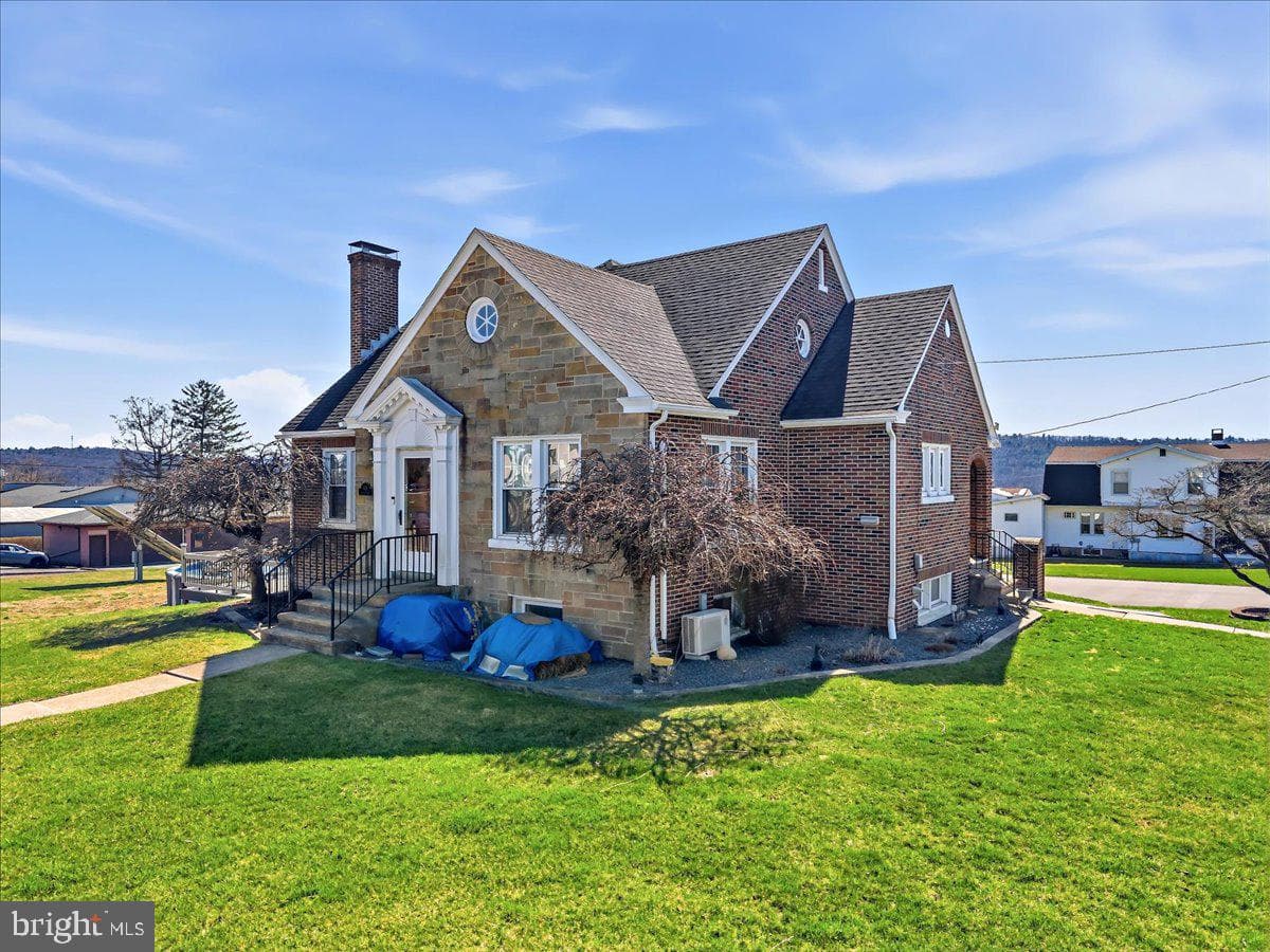 635 Coal Street photo 4