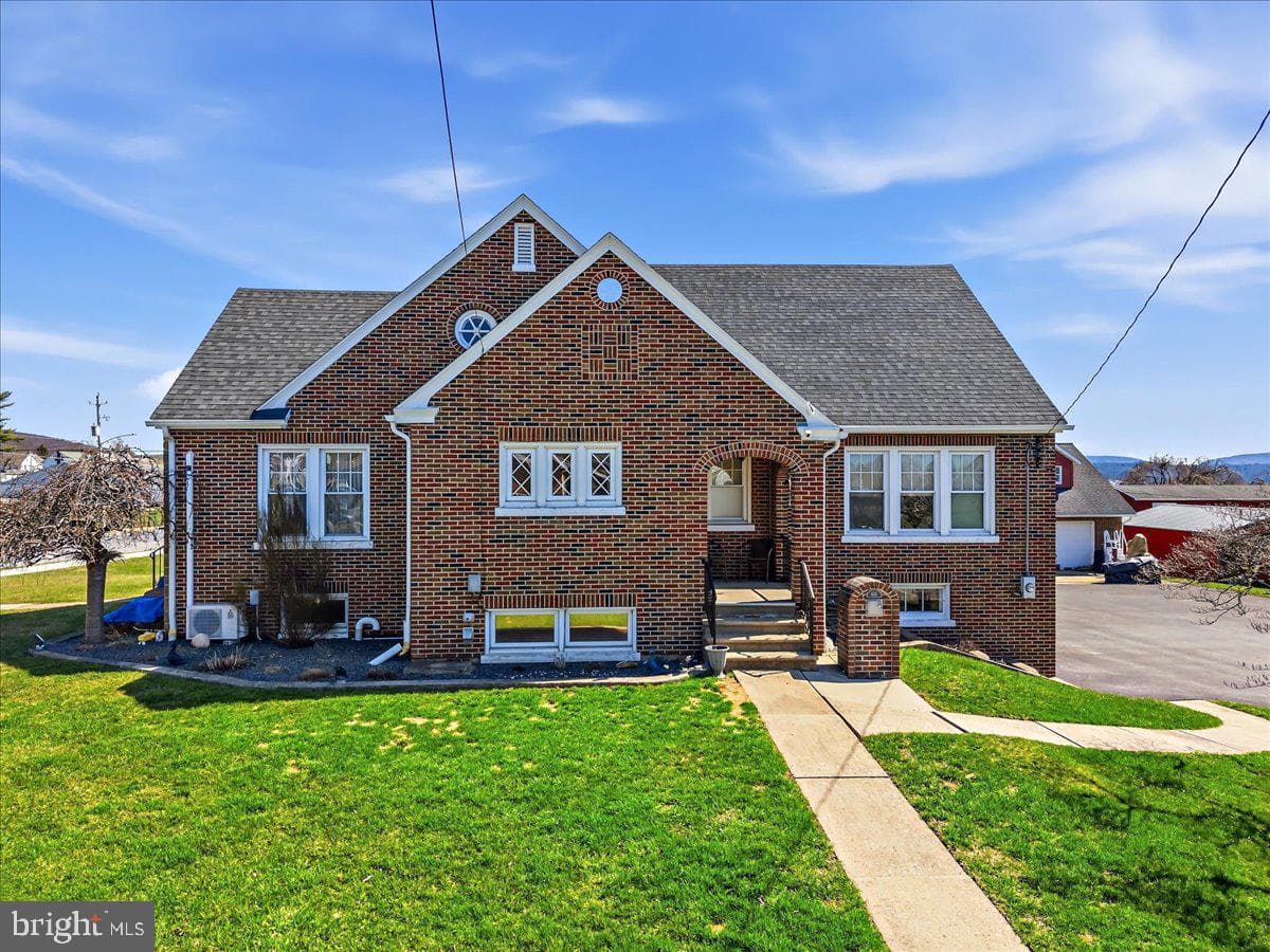 635 Coal Street photo 5
