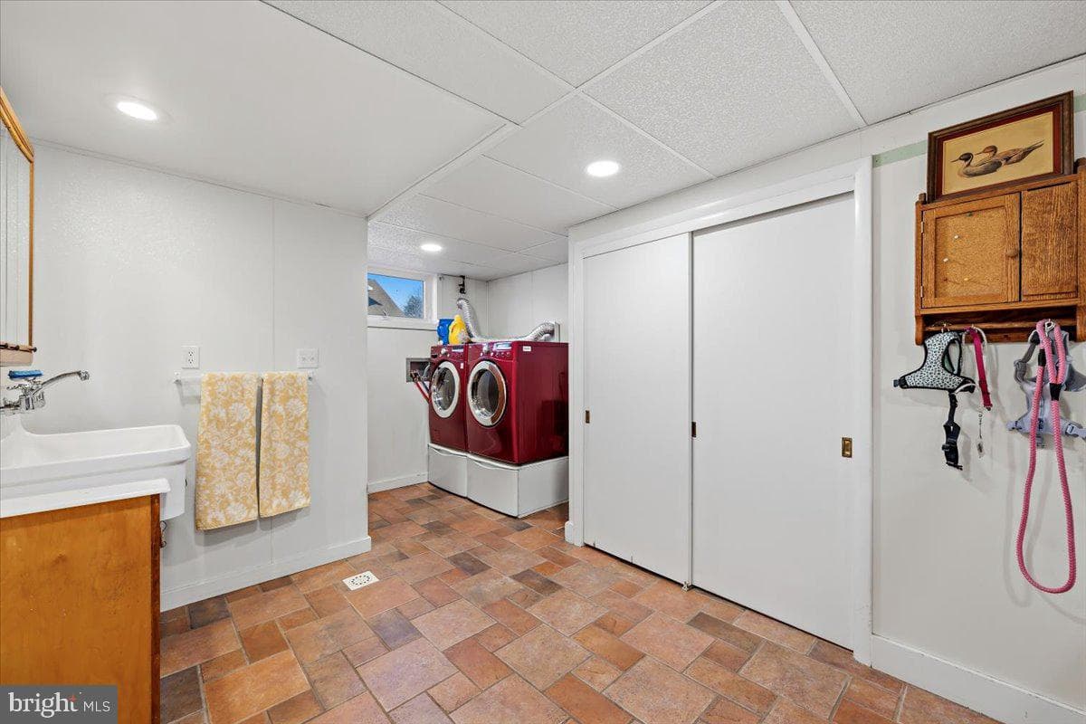 635 Coal Street photo 50
