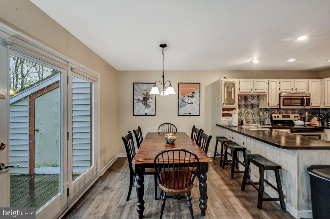 52 Laurelwoods Drive photo 13