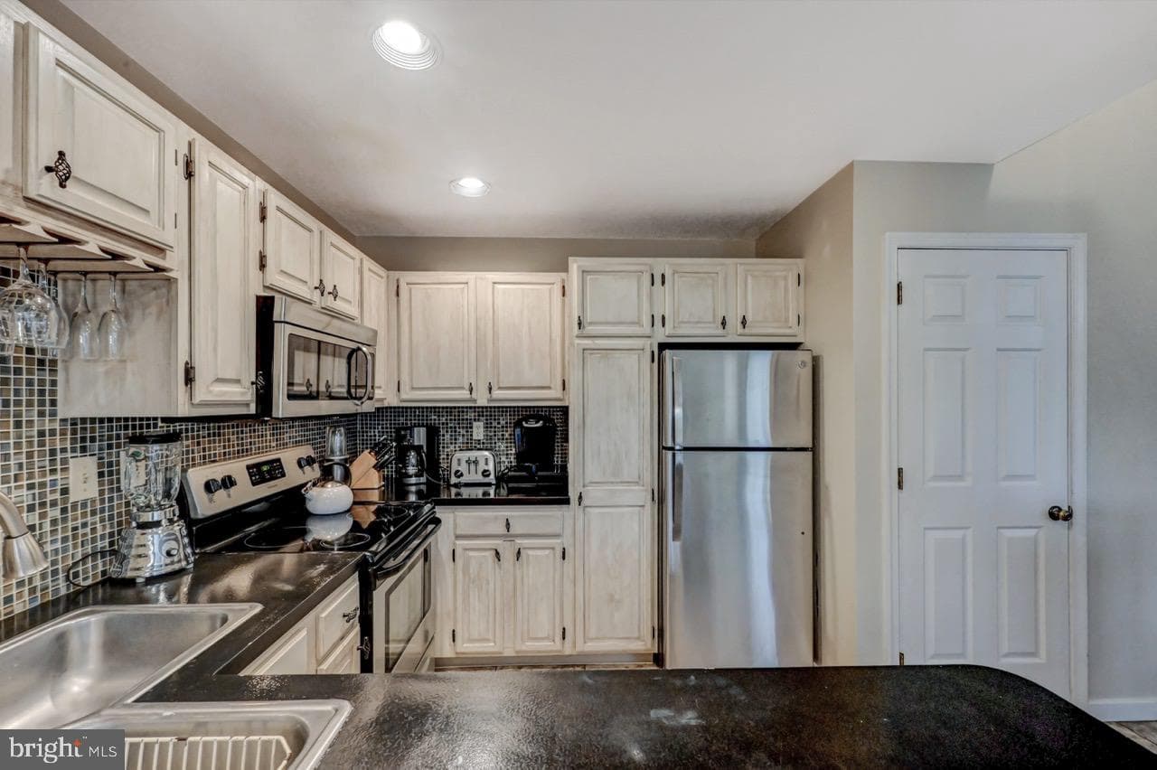 52 Laurelwoods Drive photo 15