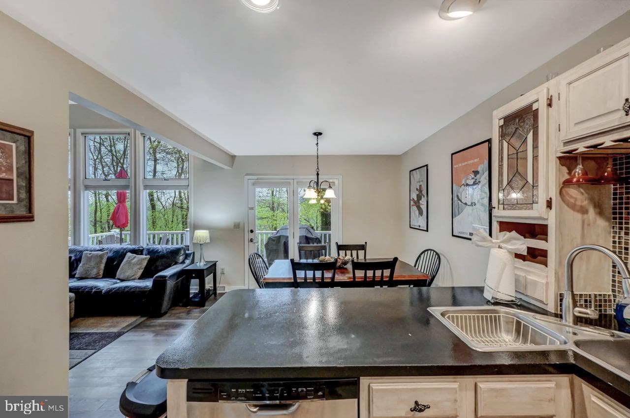 52 Laurelwoods Drive photo 18