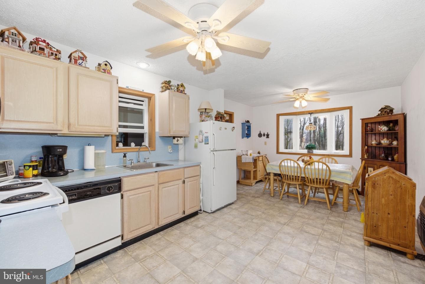 304 McKuen Way photo 15